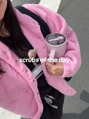 when your school dress code is black scrubs 🥲 @wearfigs #scrubs #ootd @thirtyyears @HYDROJUG 
