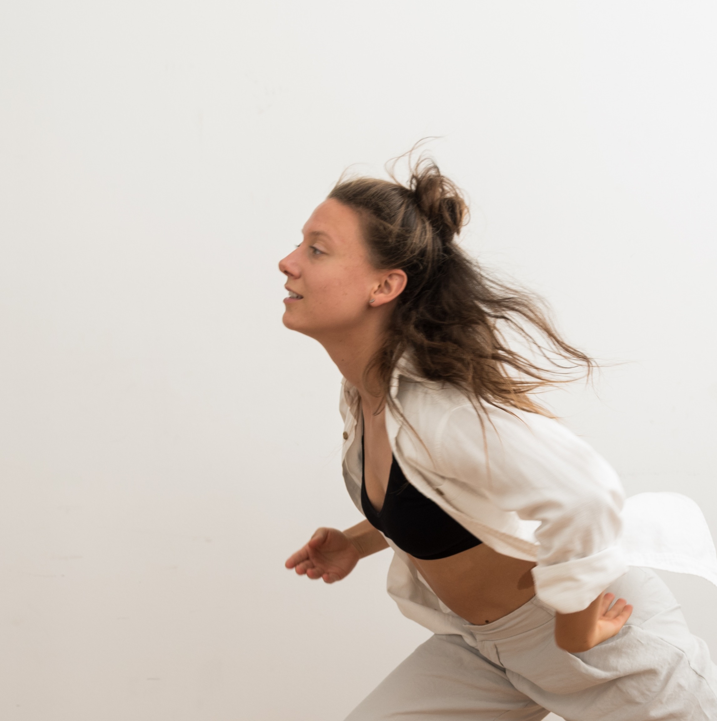 Modern Dance - Beginner thumbnail