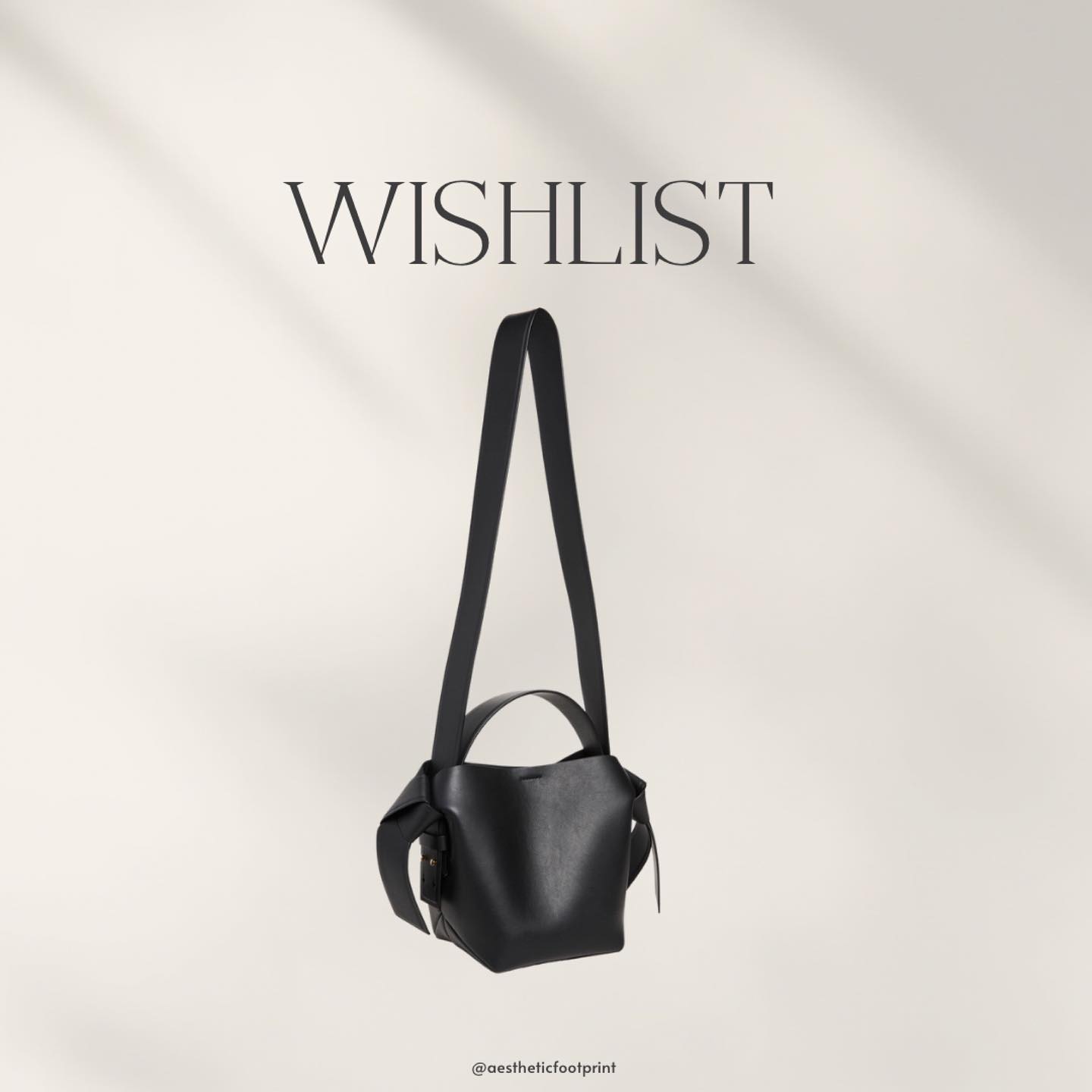 An understated, minimal everyday purse. Love both the short handle and crossbody options 

Follow my shop @aestheticfoot