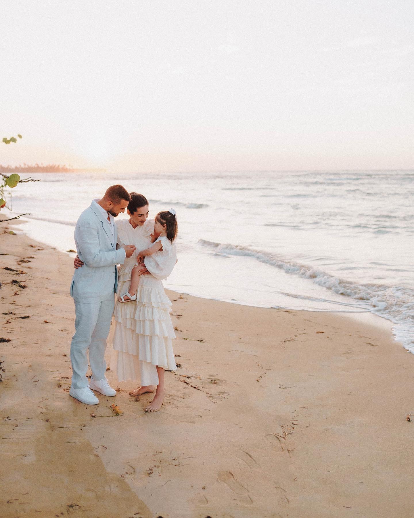 Ali + Angel el fin de semana pasado estuvimos celebrando con esta bella familia, una boda la cual me tomo por sorpresa p