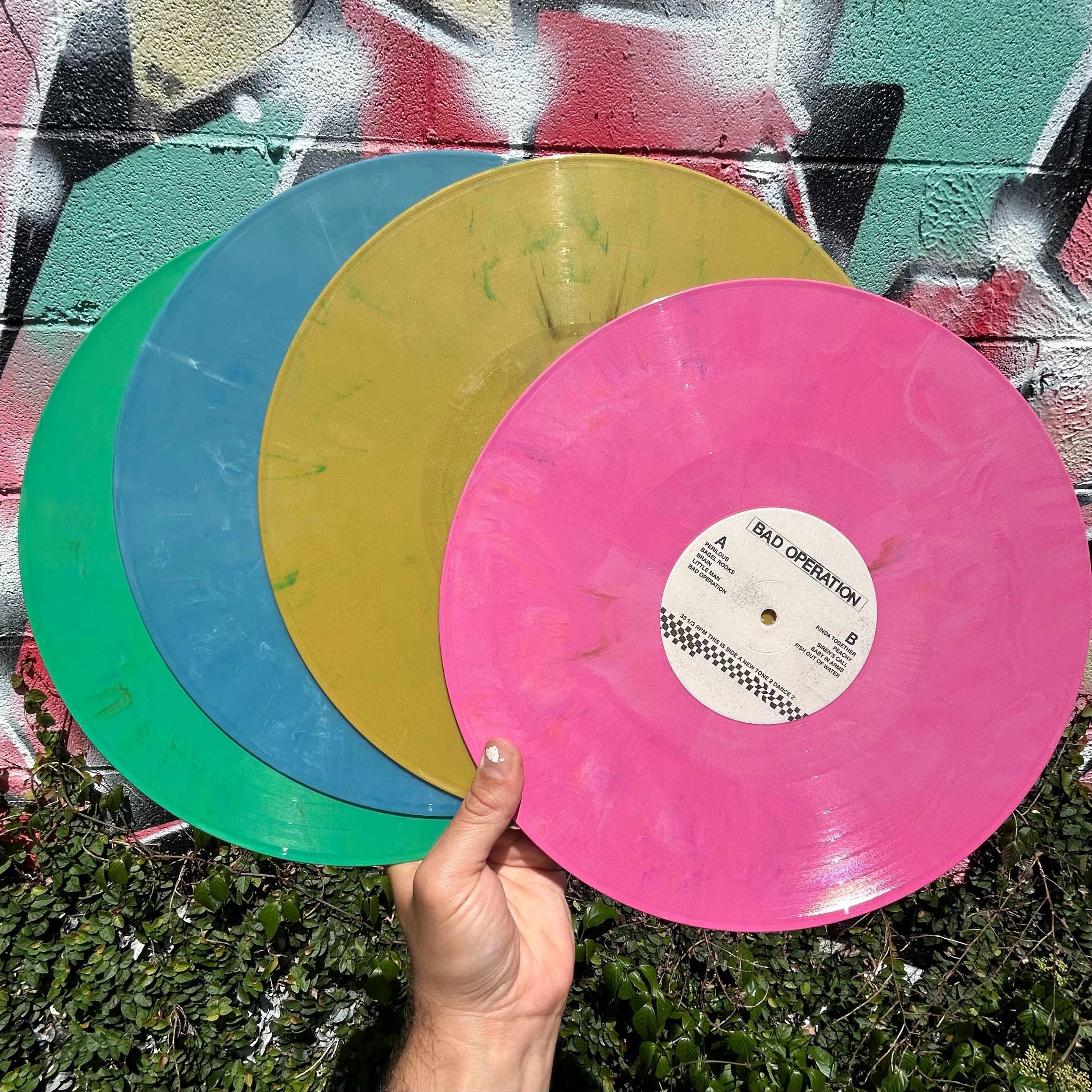 4 TH VINYL PRESSING - COMMUNITY RECORDS thumbnail