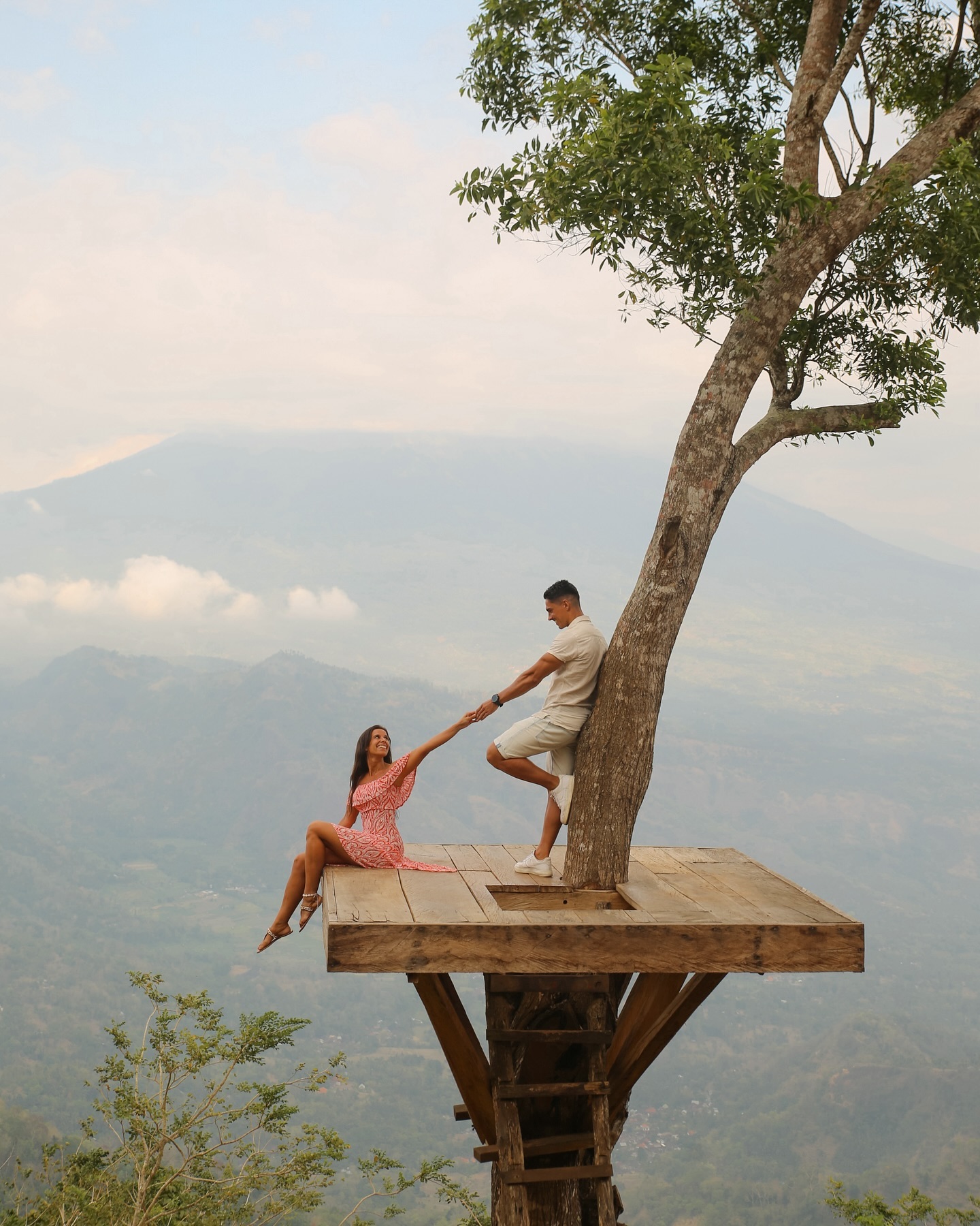 “Que ao teu lado fique quem desenha asas nos teus sonhos” 🤍
Um dos momentos mais marcantes de 2023 foi a nossa viagem