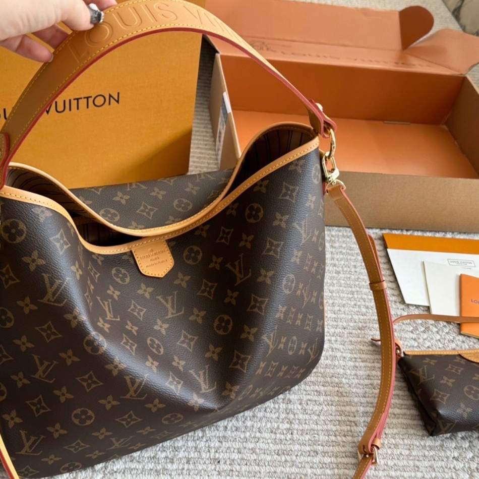 LV tote Bag  thumbnail