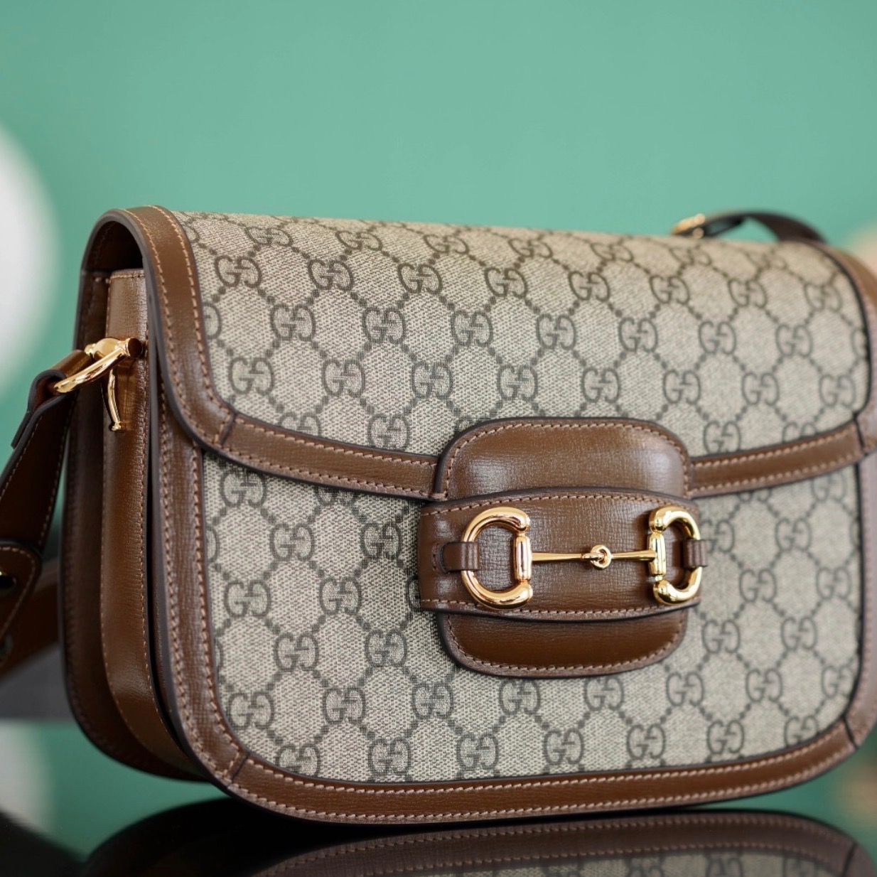 GUCCI OMBRO thumbnail