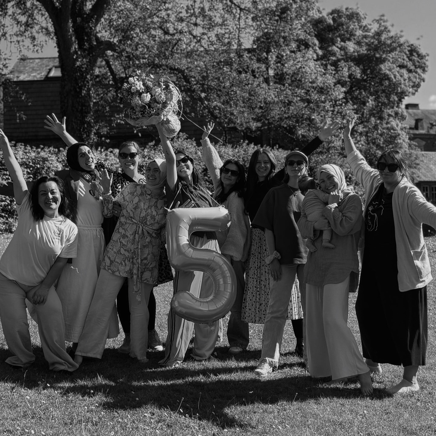 Werde meine Business-Partnerin thumbnail