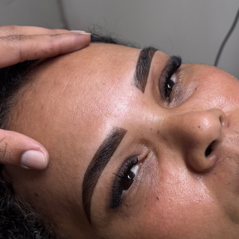 Design de Sobrancelhas  thumbnail