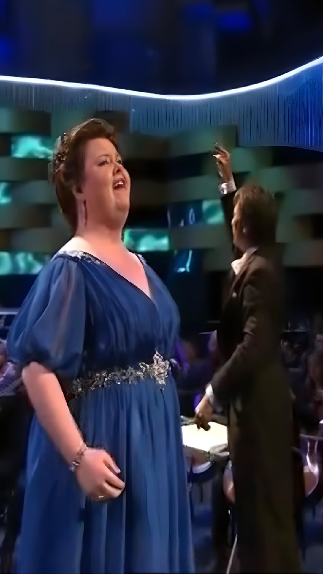 This week I get to sing Elgar’s Sea Pictures with Jun Märkl, who conducted when I won Cardiff Singer of the World. I’m p