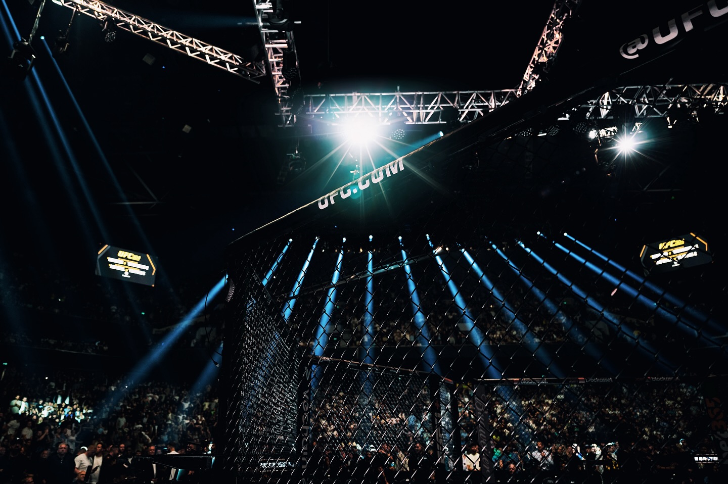Despite how crazy a few days it was over the weekend covering #UFC304, one thing I honestly kept thinking to myself was,