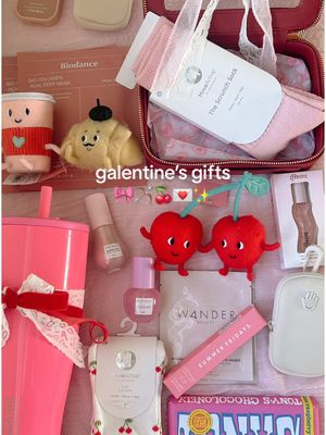 Galentine’s gift ideas 💋🍒 #valentinesday #valentinesdaydiy #vdaybaskets #valentinesbasket #galentines #galentinesbasket 