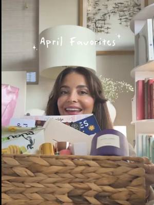 Better late than never ? 🌝🌸 #monthlyfavorites #aprilfavorites #favorites #favoritethings #favs #currentfavorites #roundu