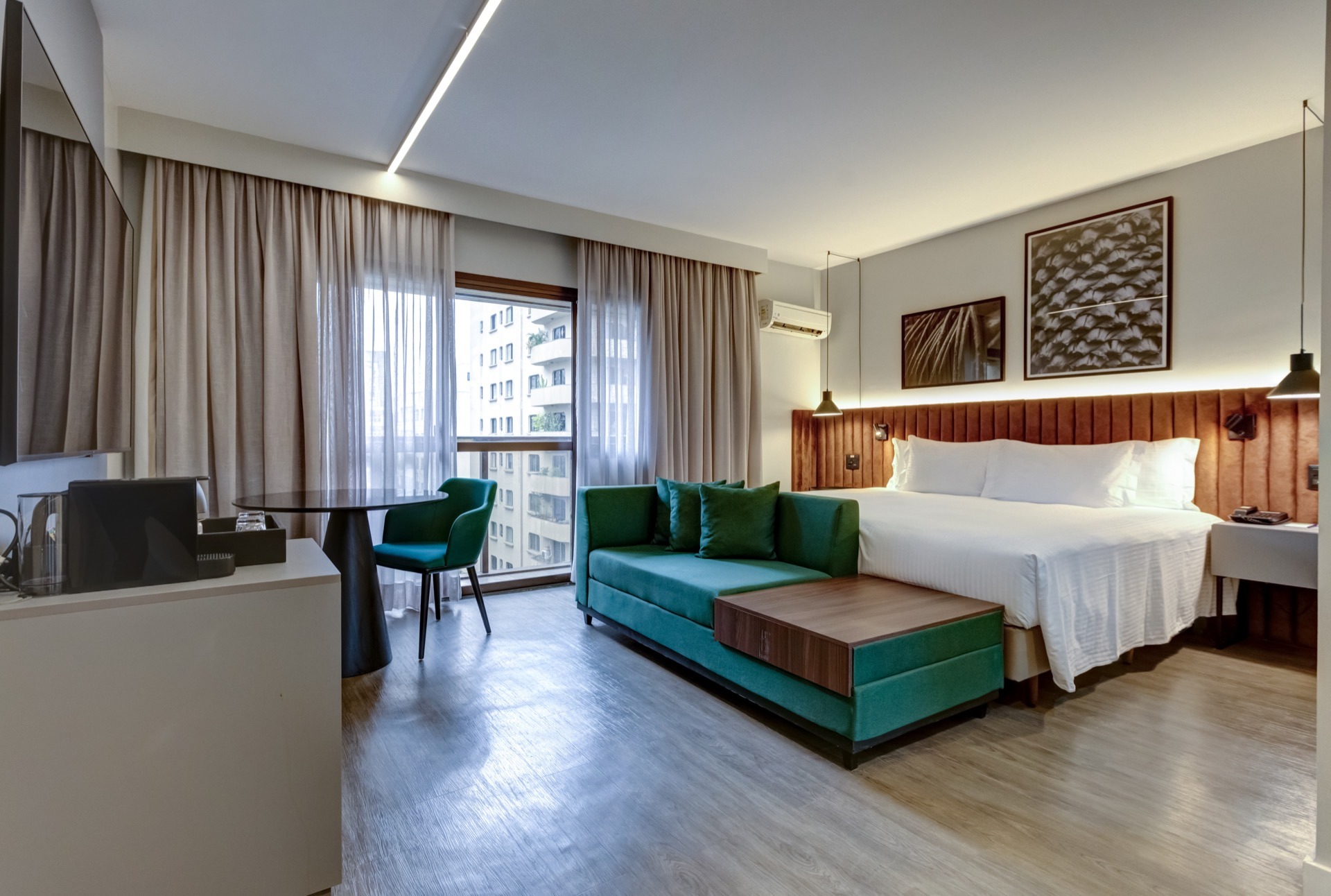 DoubleTree by Hilton Itaim thumbnail