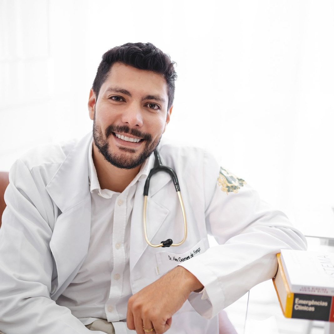 Dr. Alex| Médico Integrativo thumbnail