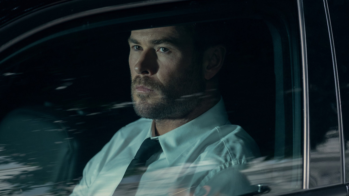 A ★★½ review of Crime 101 (2026) thumbnail