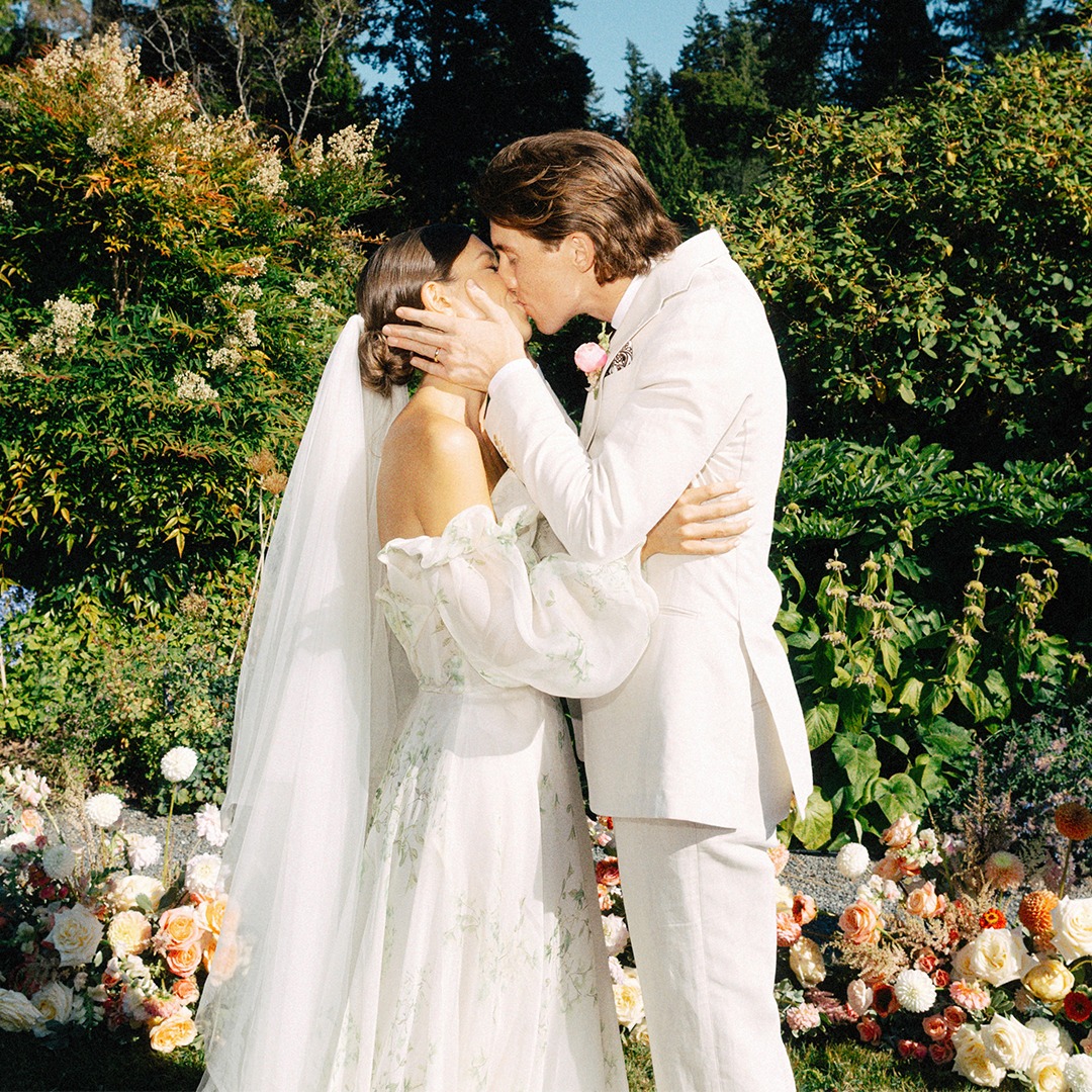 Wedding Portfolio thumbnail