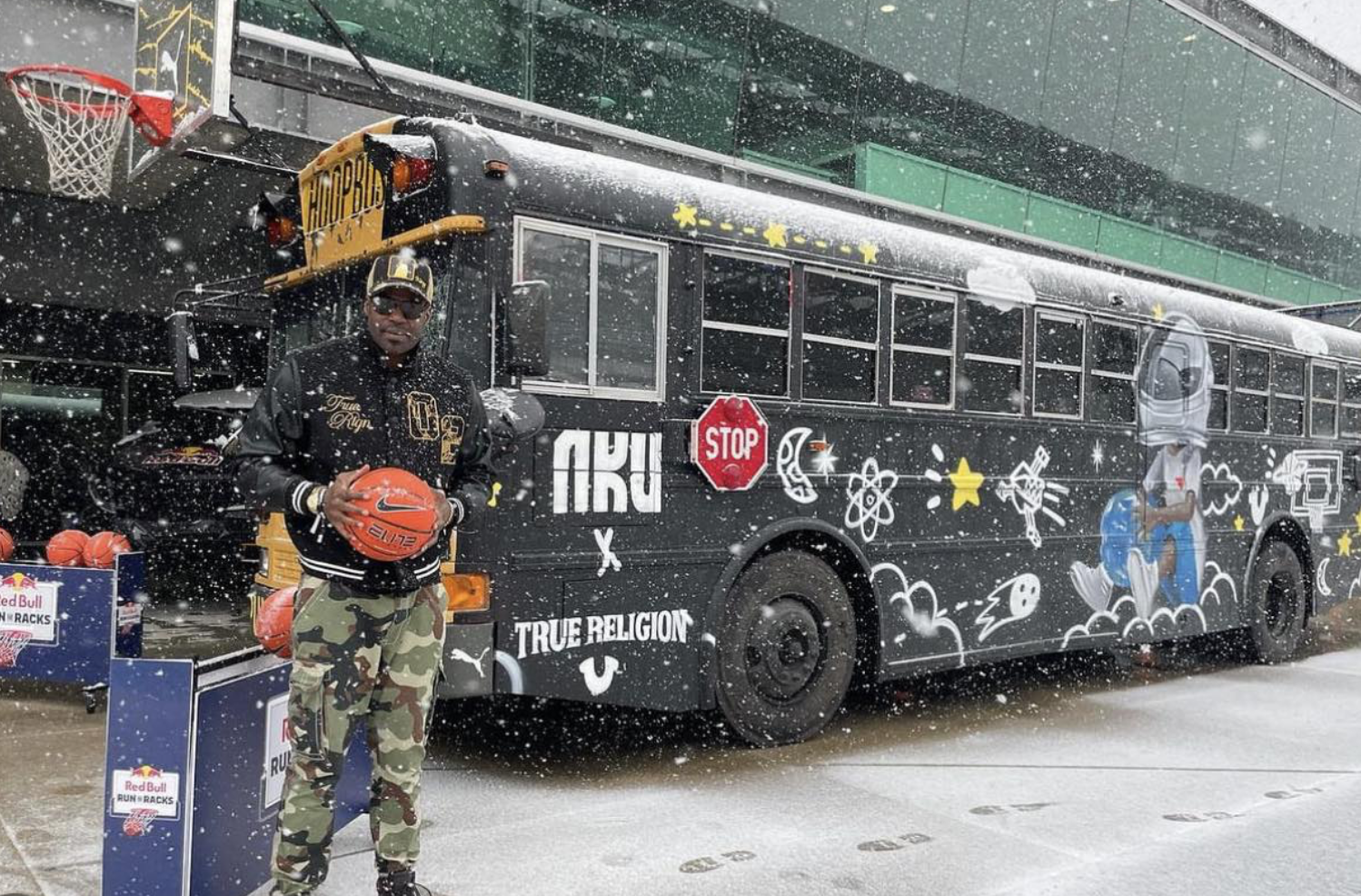 True Religion and NBA Hoop Bus Collaborate for a Transformative All-Star Weekend thumbnail