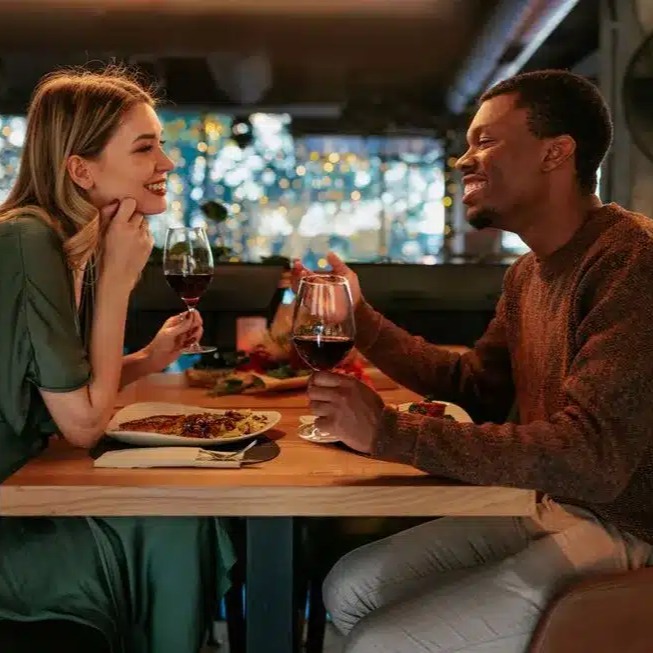 Find dates, friends and business contacts nearby! thumbnail