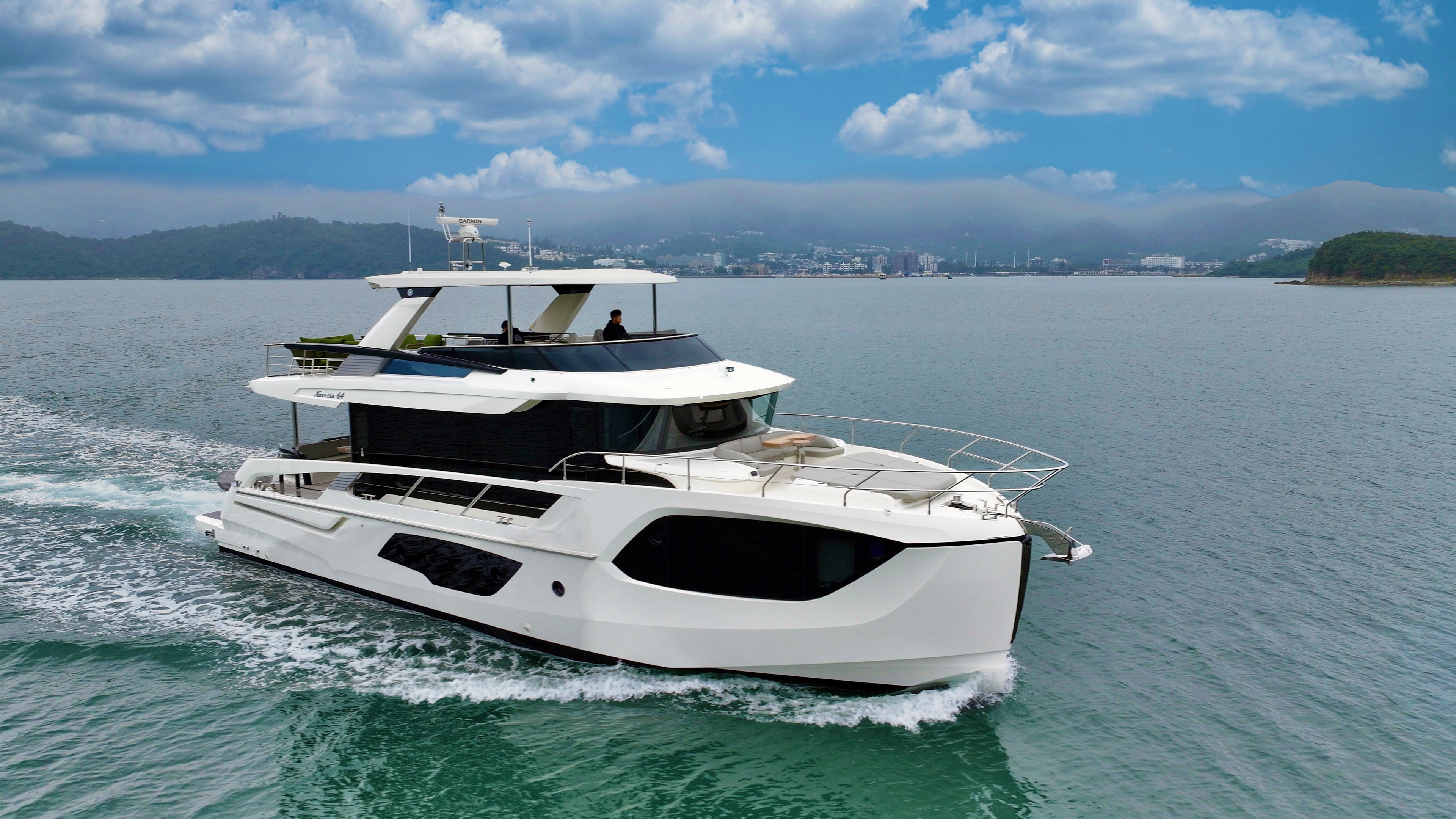 Charter Navetta 64 $72,000 HKD / Day thumbnail