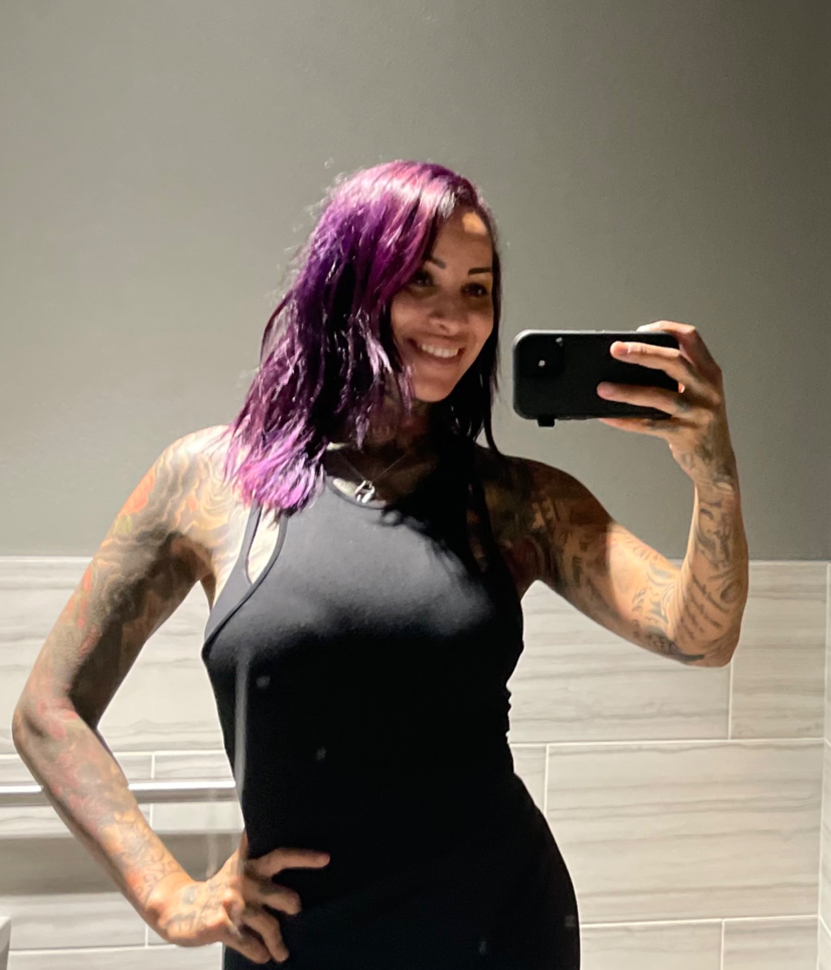 Massage/esthetician thumbnail