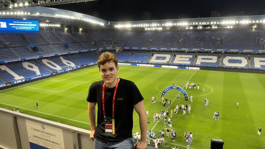 Enviado especial: Riazor, A Coruña thumbnail