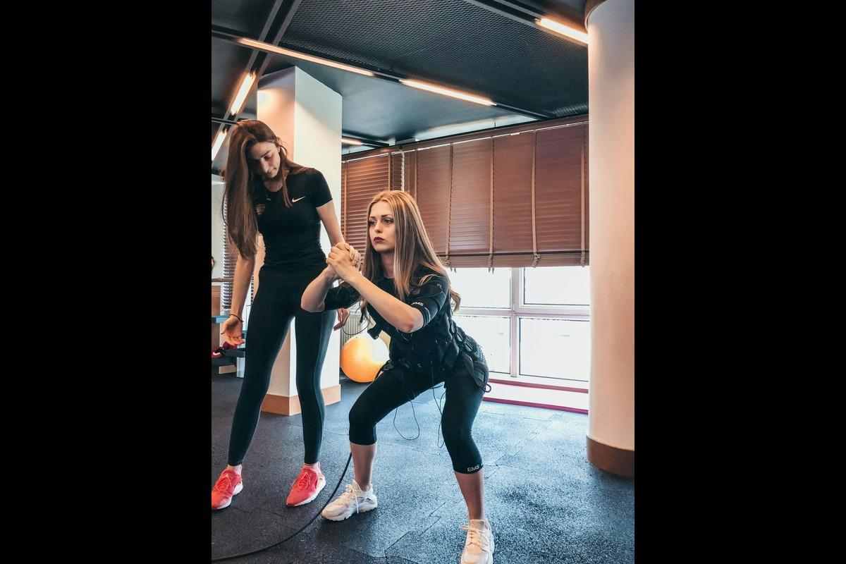 EMS Workouts And The Truth Behind 20 Minute Fitness Claim thumbnail