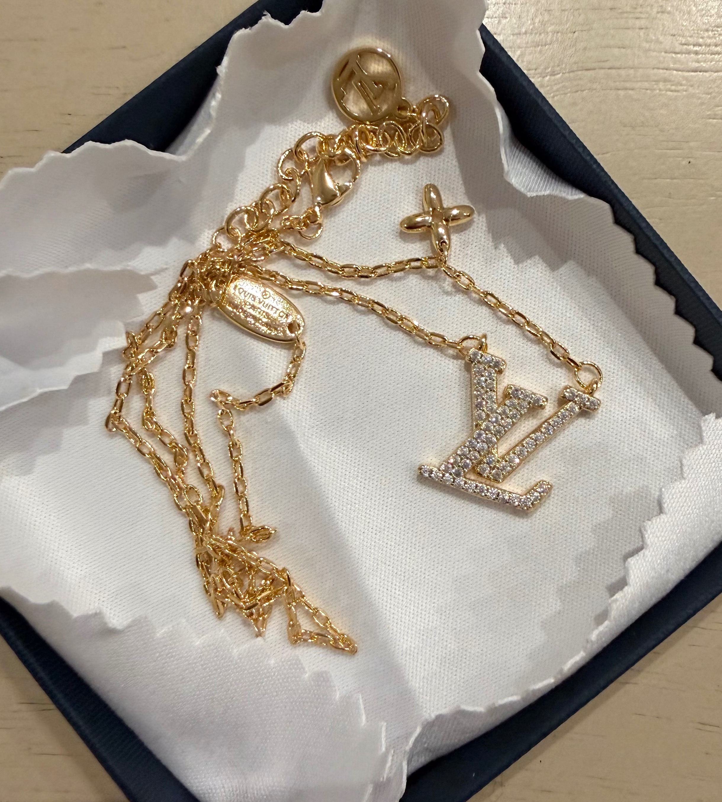 DESIGNER INSPIRED thumbnail