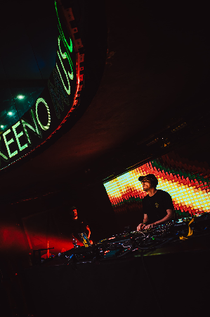 VIEW ALL TOUR DATES thumbnail