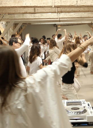 Naturally High - a collective experience of flow state in music with Dj Kate Zubok thumbnail
