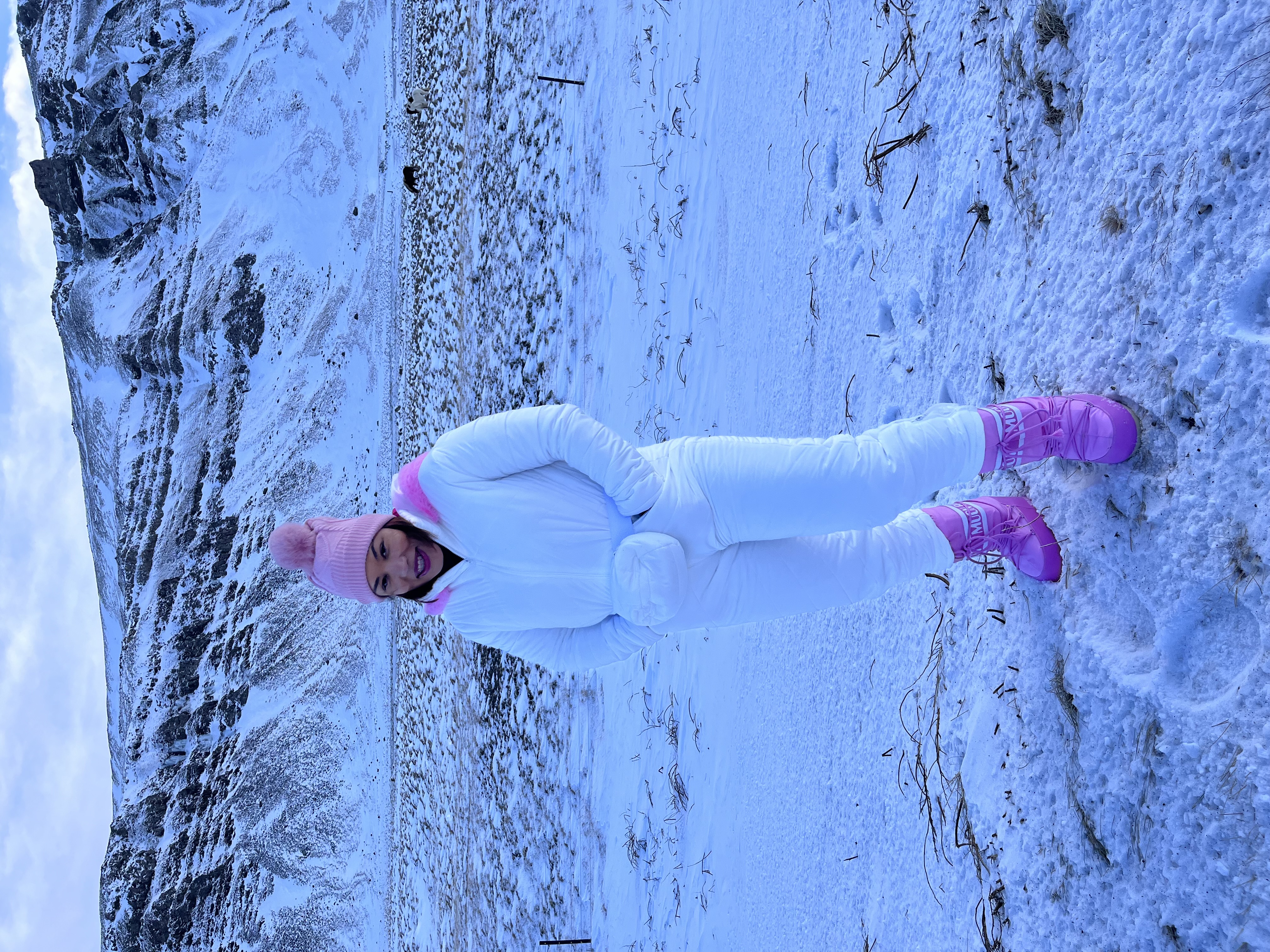 Pink Moon Boots  thumbnail