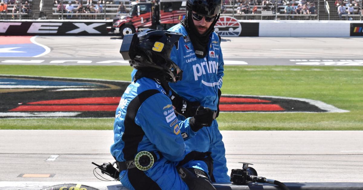 Lee's Summit North alum part of Chase Elliott's winning NASCAR crew at Texas thumbnail