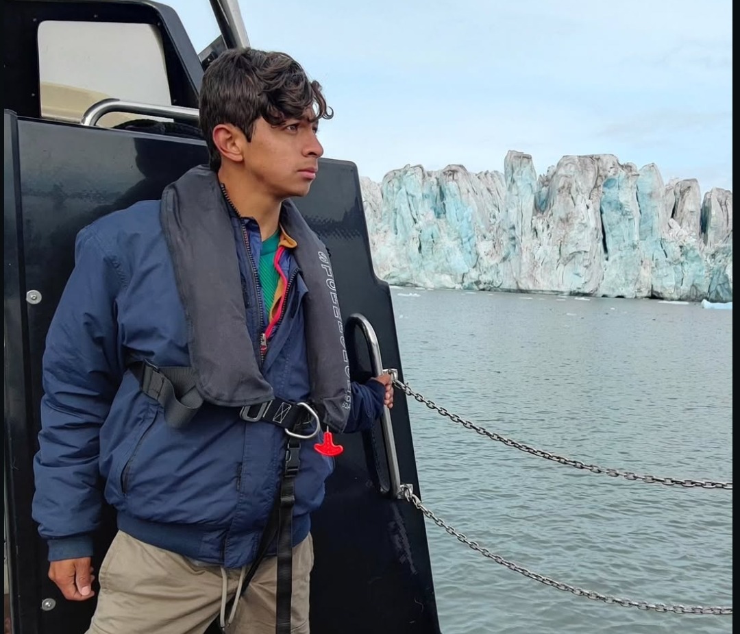 North Pole Expedition  thumbnail