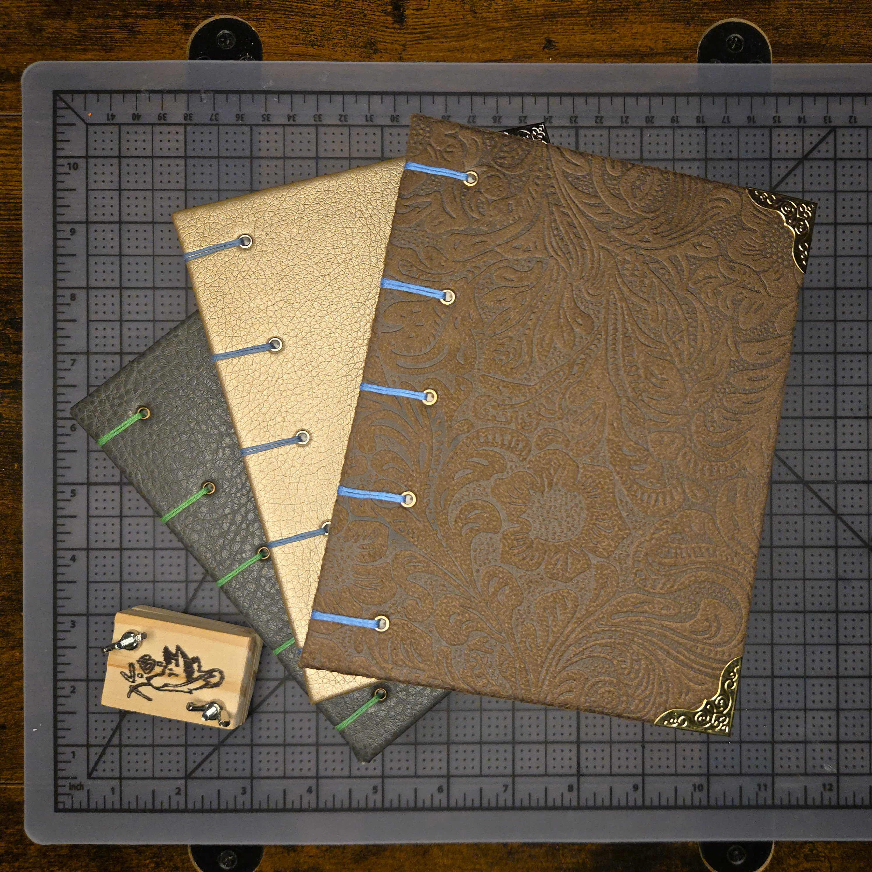 8 Signature Sketchbooks thumbnail