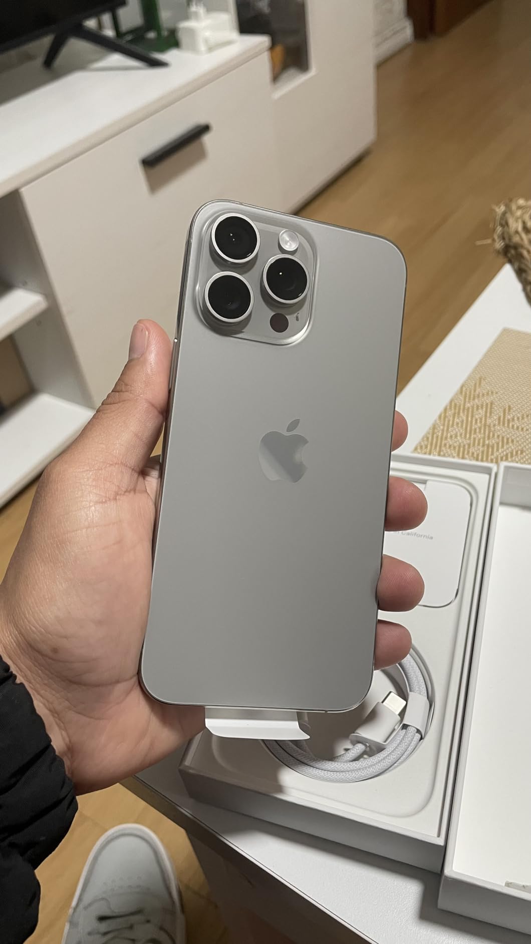 #02 Apple iPhone 15 Pro MAX (512 GB) - titânio azul thumbnail