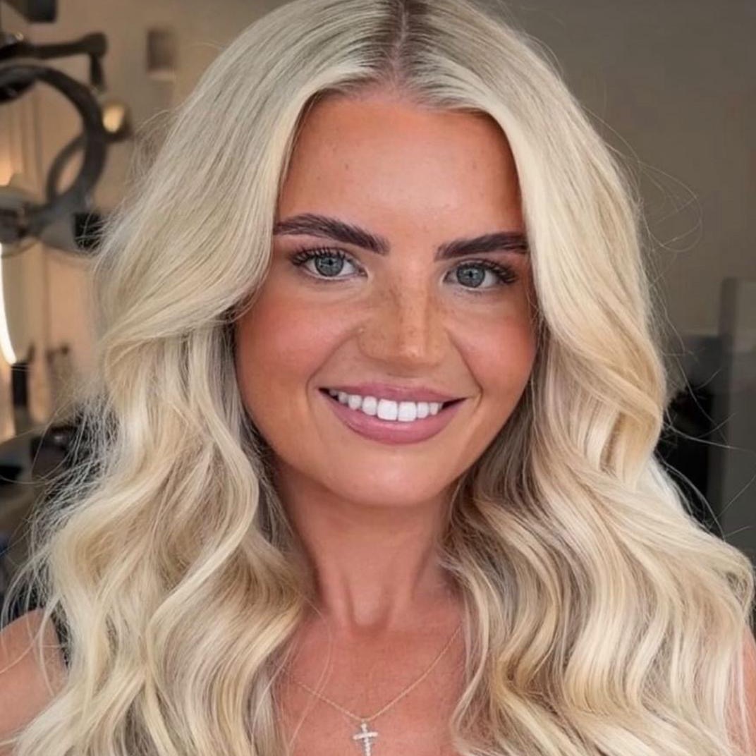 Jess Hammond - Nail tech  thumbnail