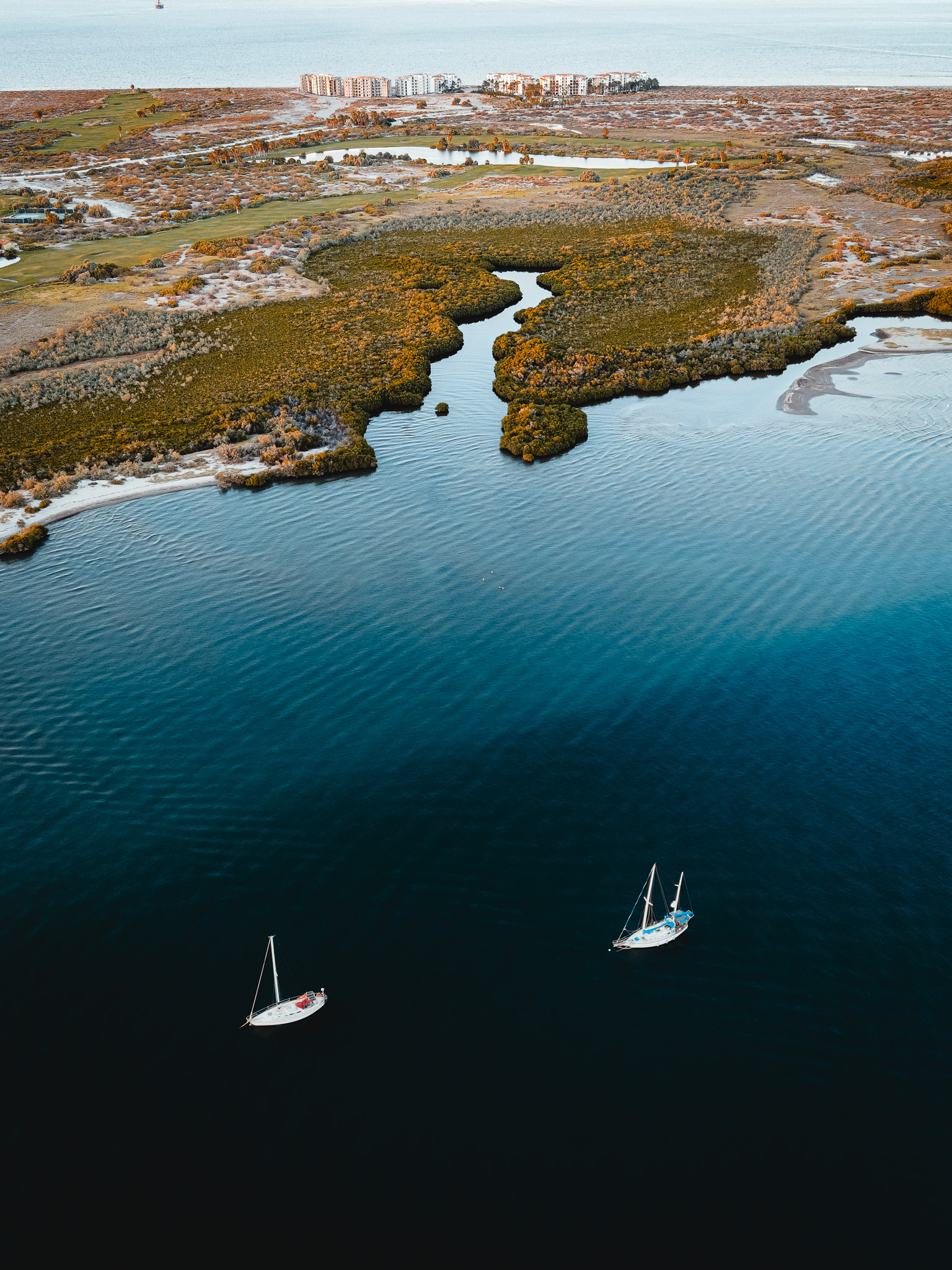 LA PAZ – Editions | Manifold thumbnail