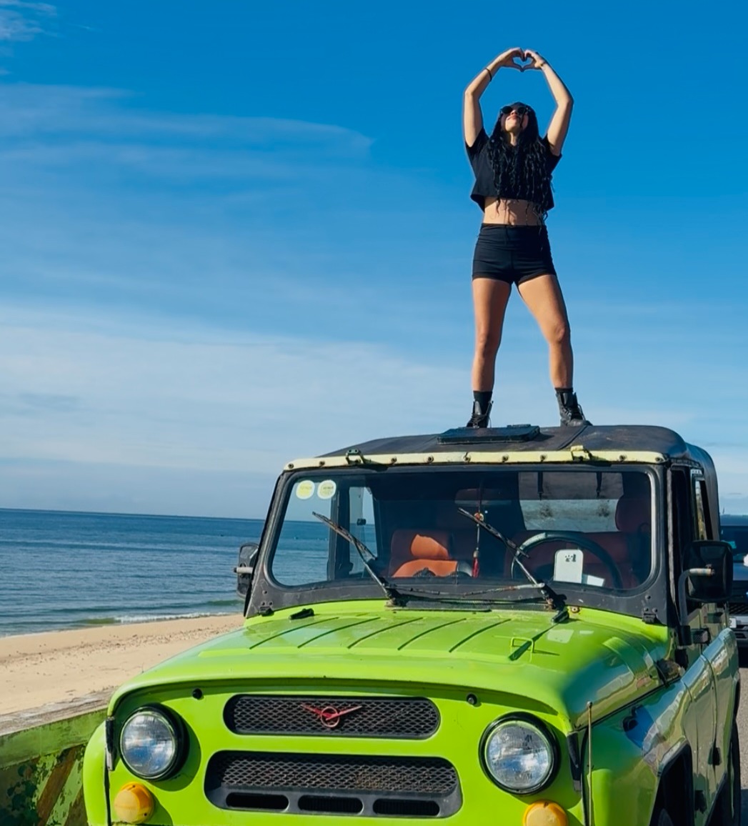 RECEIVE THE free HEART AF VIBE STARTER PACK TO FEEL, HEAL, ALIGN + CO-CREATE YOUR DOPEST MOVIE  thumbnail