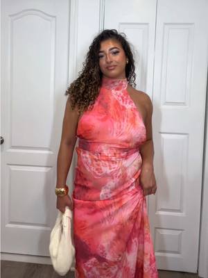 This dress 😍 @PEPPERMAYO  #peppermayo #vacationdress #vacationoutfits #pinkdress #vacationoutfitinspo #maxidress 