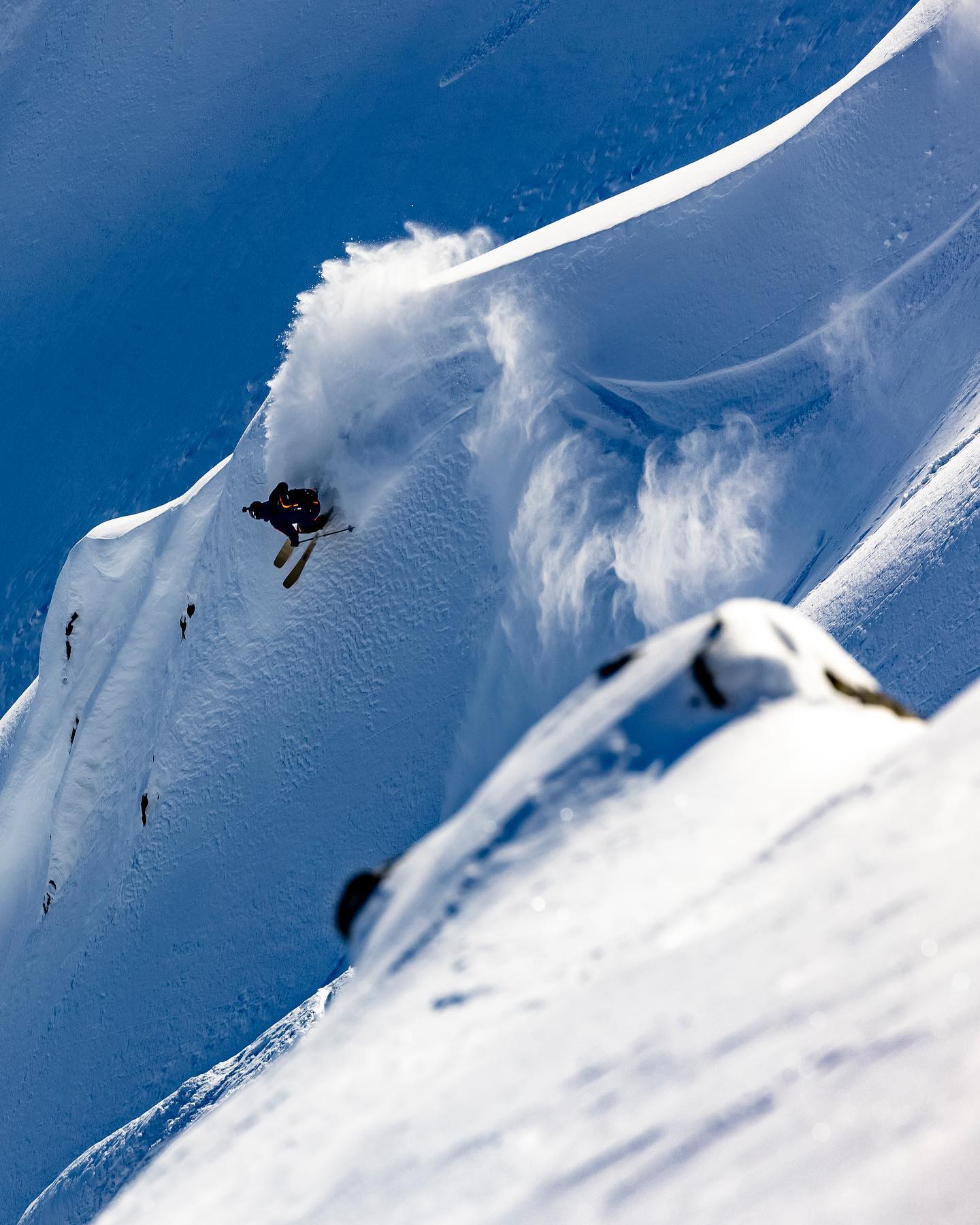 This is one of the best runs from the trip, so playful terrain! @the_mountainstudio 

📸 @oskar_enander