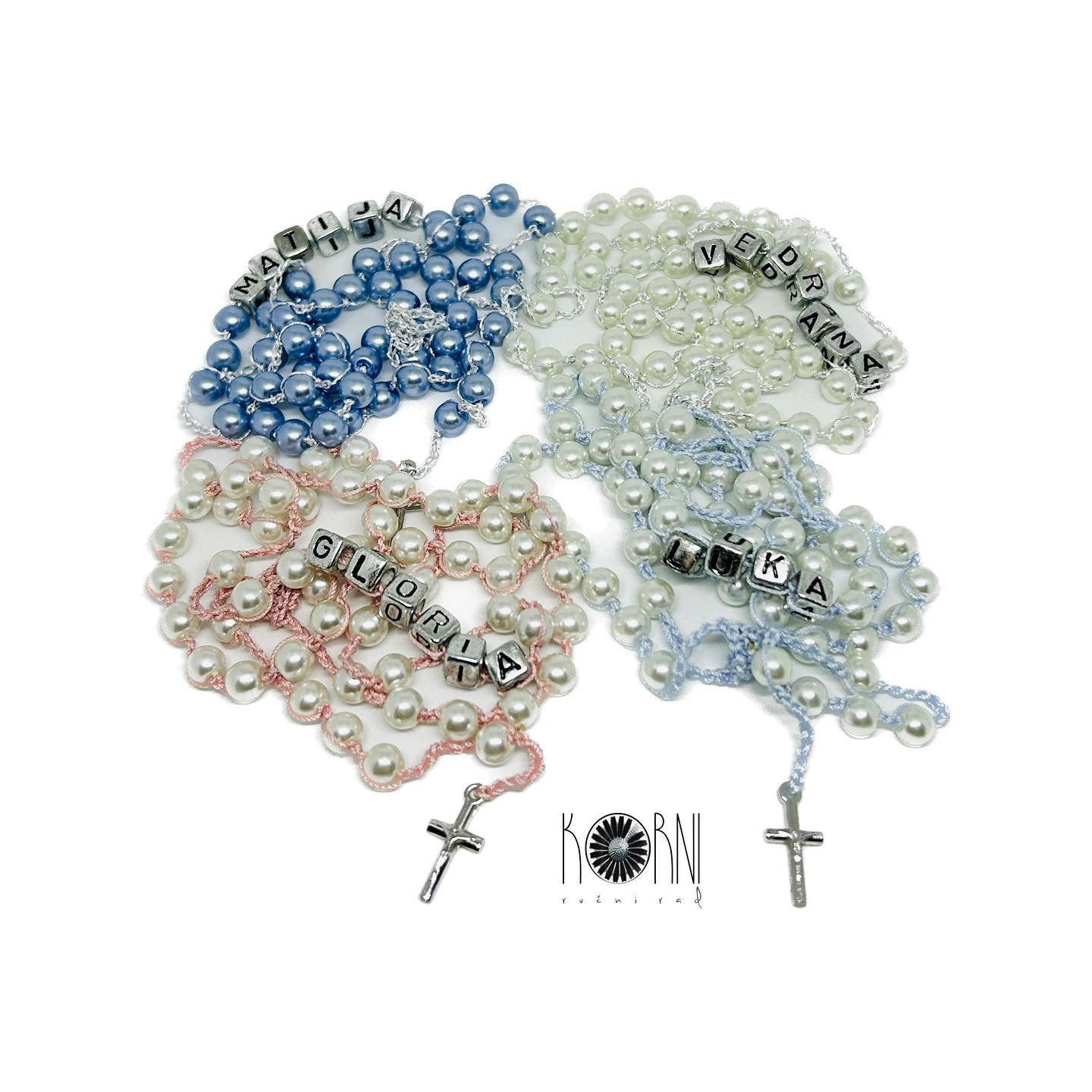 .
📿 Heklane krunice za cijelu obitelj ❤️
🎁 Pokloni za sve prigode
📦 Besplatna poštarina za RH
➡️ Facebook: facebook.com/