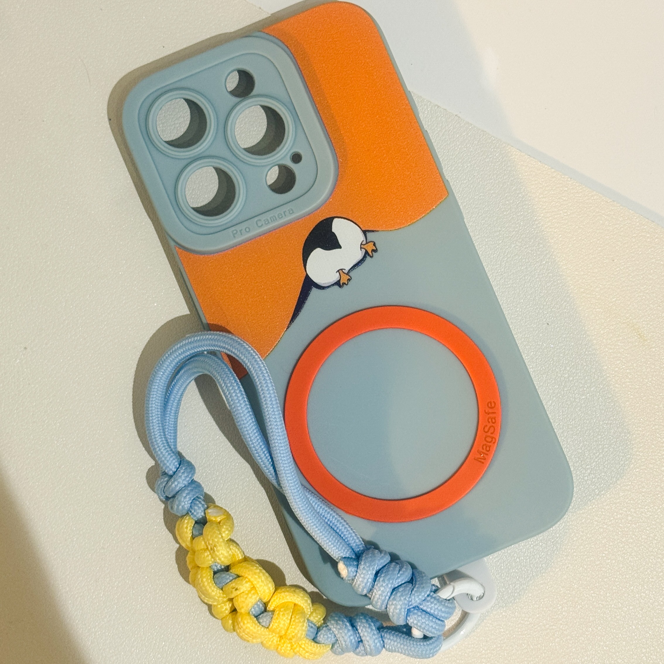 — case pinguim thumbnail