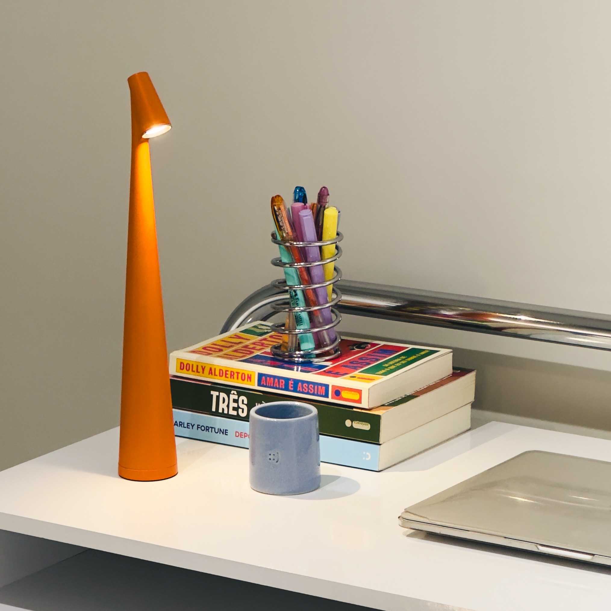 – luminária laranja thumbnail