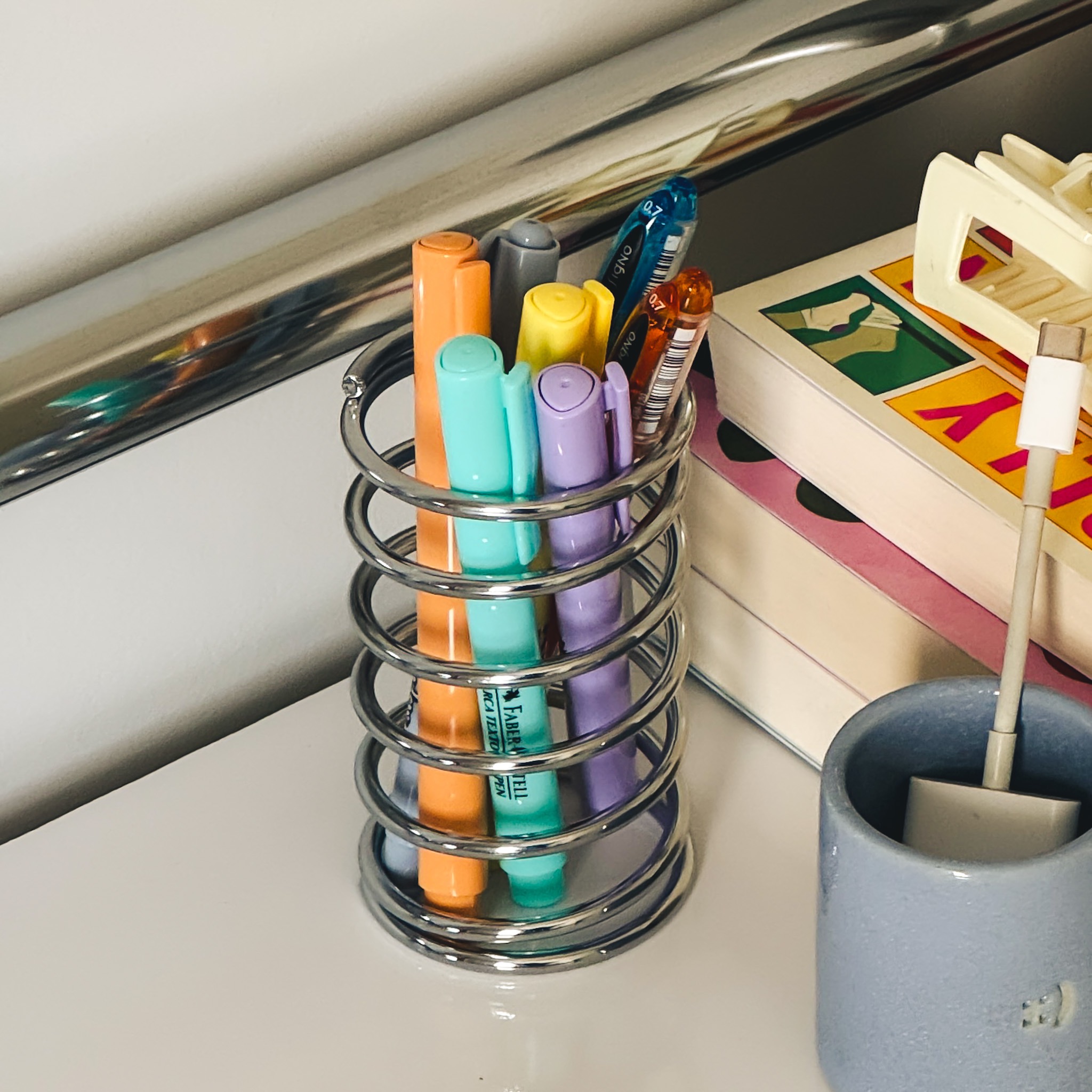 – porta canetas mola thumbnail