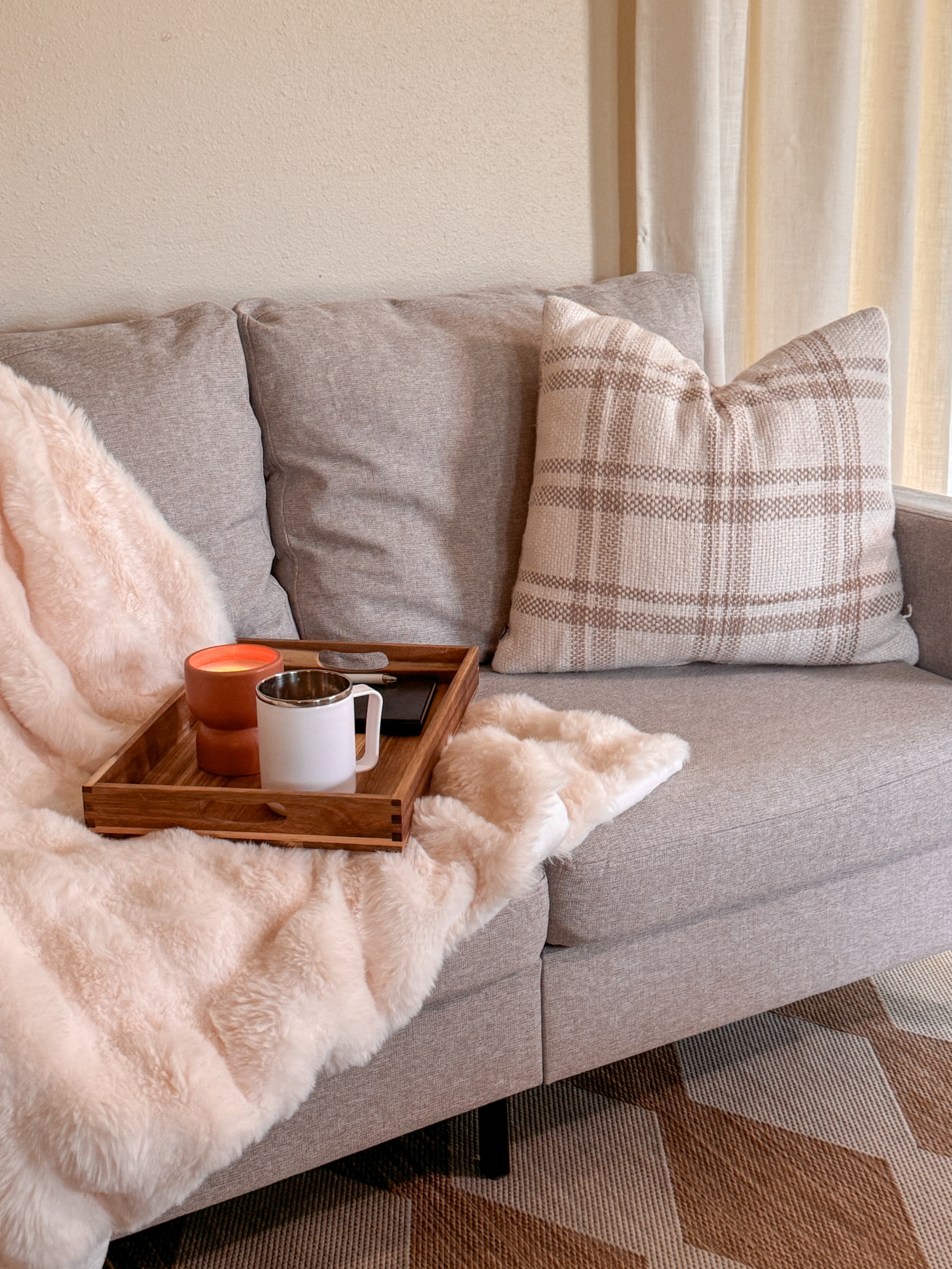 Love Seat  thumbnail