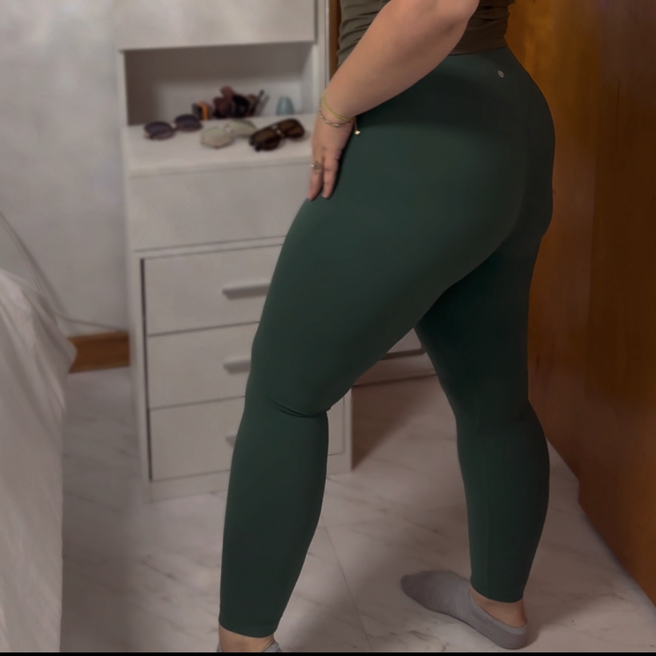 Yunoga leggings thumbnail