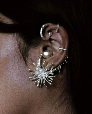 [ UNBOUND ] A 30-minute jolt to your system—where I spot your next move and push you to make it. Book your breakthrough today. thumbnail