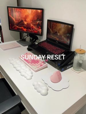 Happy Sunday!! Reset day 🎧🫧 #sundayreset #cleaningmotivation #aesthetic #fyp #resetroutine 