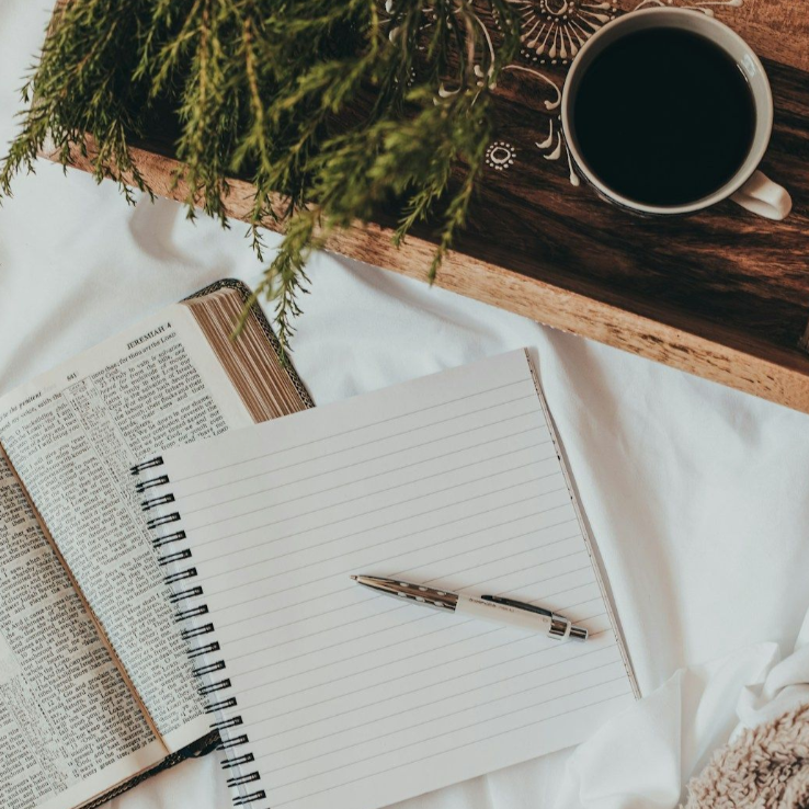 Free Download: Declutter Your Soul Journal thumbnail