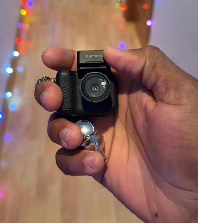 Chaveiro Mini câmera super fofo 🩷📷 thumbnail