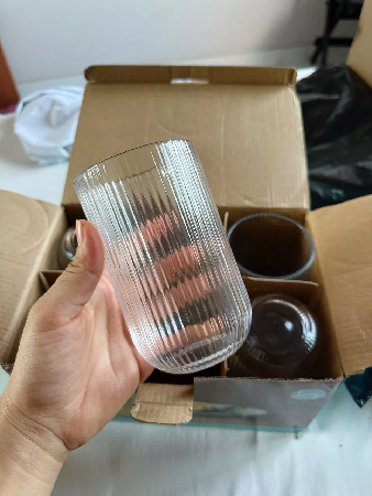 Jogo com 6 copos canelados super chique! ✨🍹 thumbnail