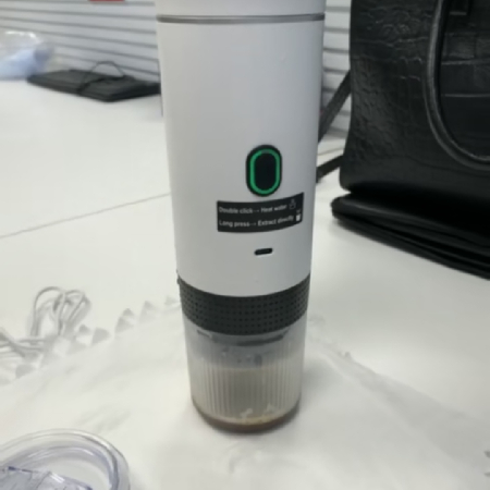 Mini máquina de café portátil ☕ thumbnail