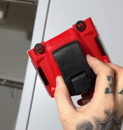 Aparador de tinta para pintar os cantinhos sem borrar 🤌🖌️ thumbnail